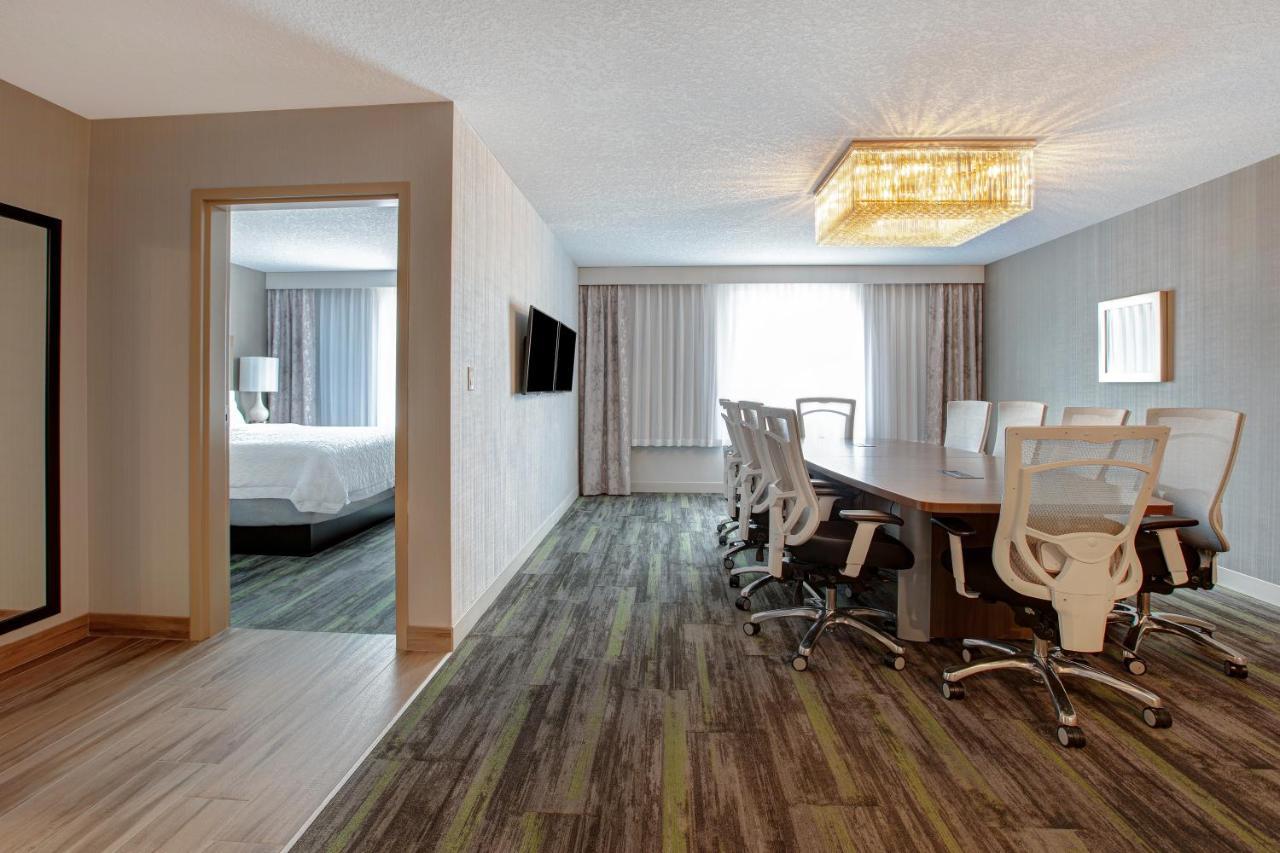 The Landing Hotel & Conference Centre St. Paul Εξωτερικό φωτογραφία