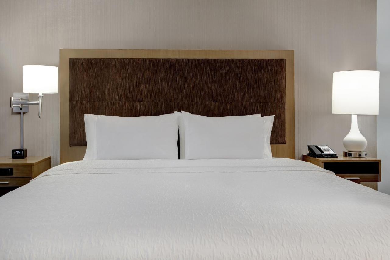 The Landing Hotel & Conference Centre St. Paul Εξωτερικό φωτογραφία