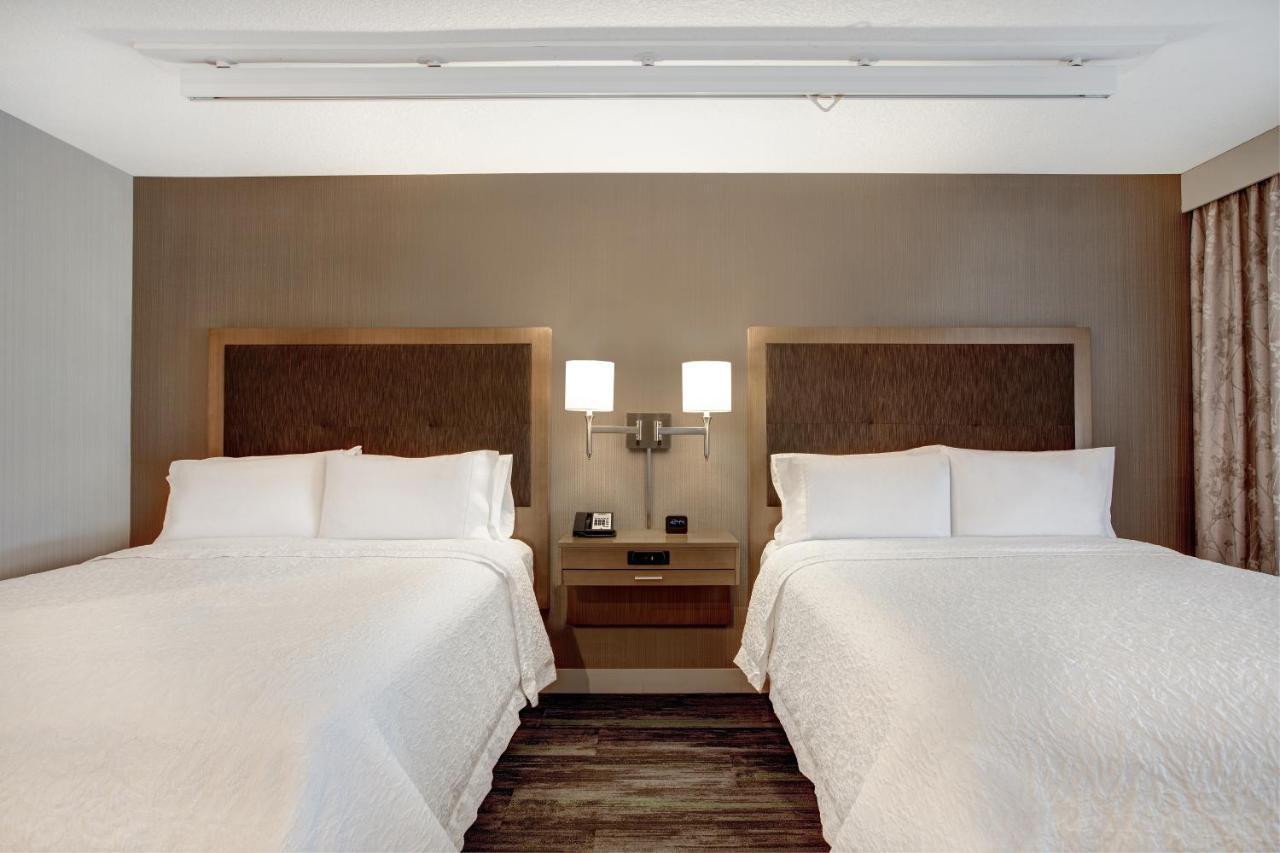 The Landing Hotel & Conference Centre St. Paul Εξωτερικό φωτογραφία