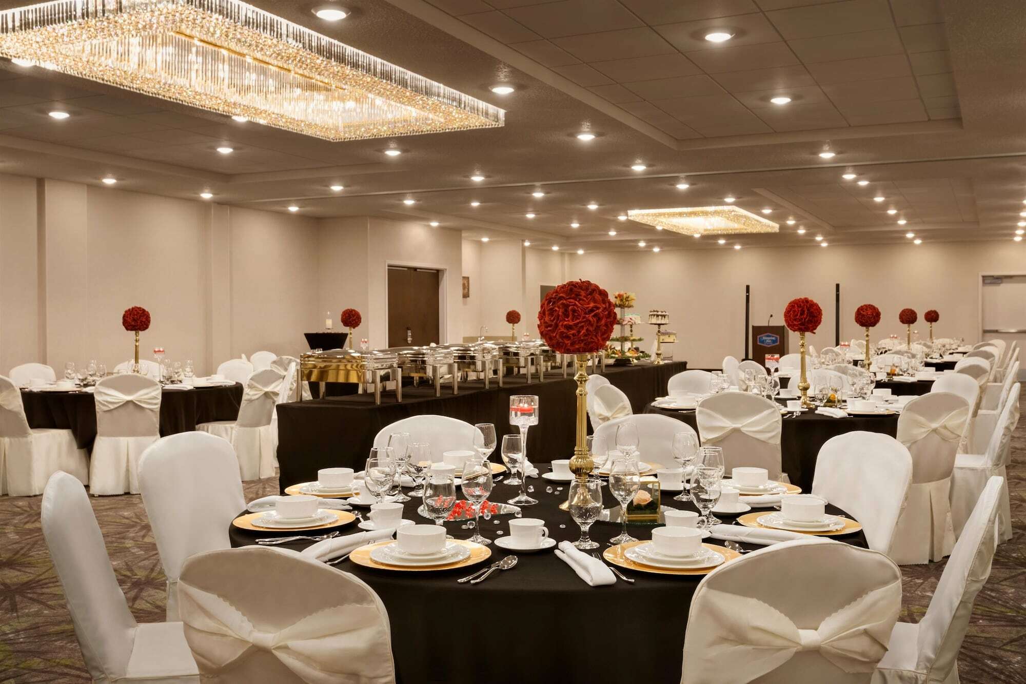The Landing Hotel & Conference Centre St. Paul Εξωτερικό φωτογραφία